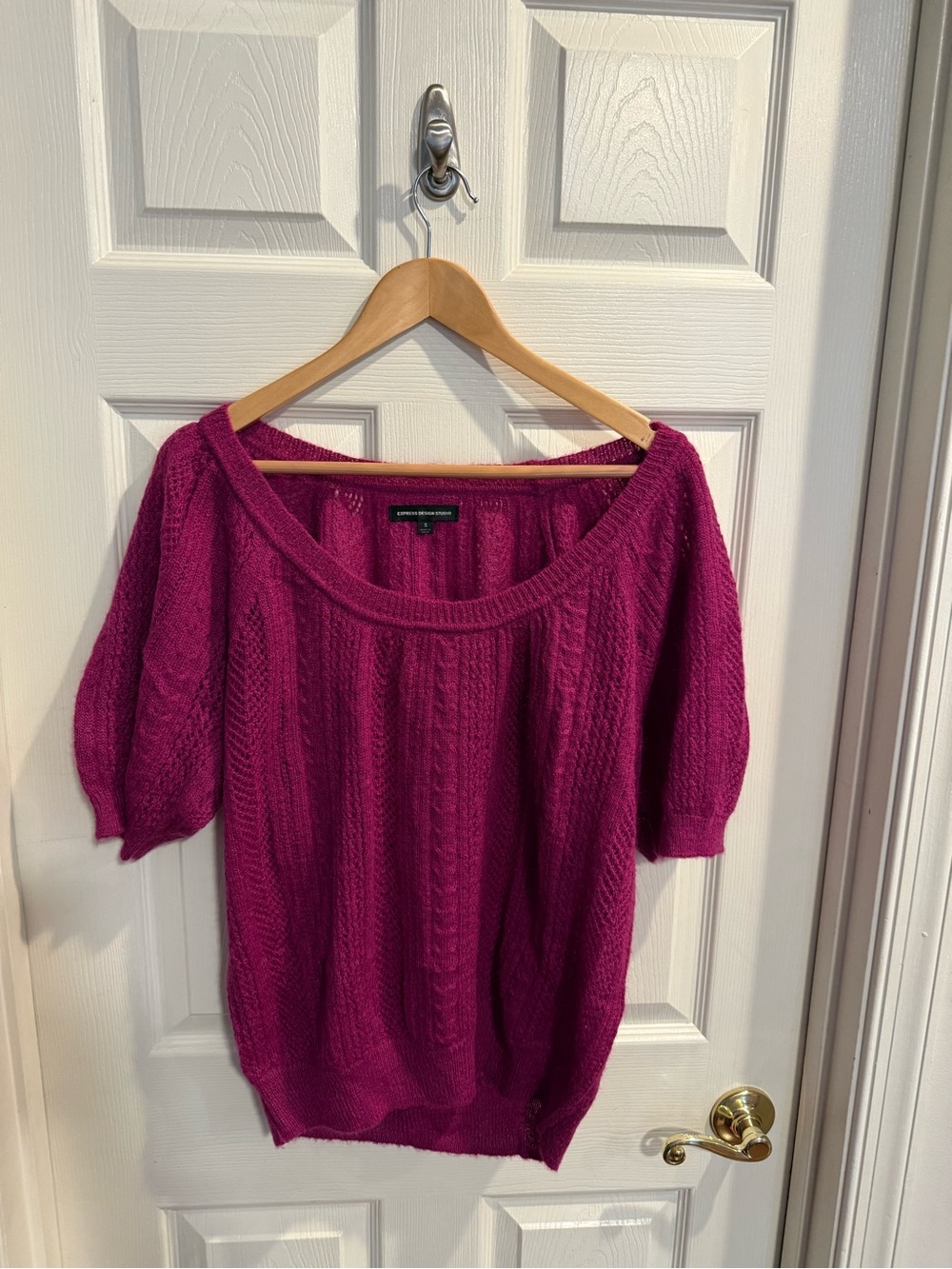 Express Magenta Short Sleeve Knit Mohair Wool Blend Scoop Neck Sweater